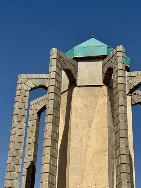 سفر به همدان