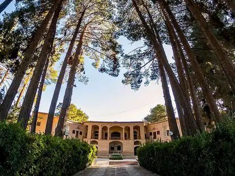 باغ اکبریه بیرجند