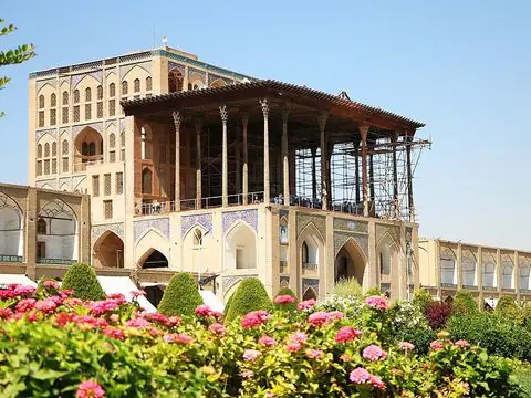کاخ عالی‌قاپو