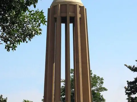 آرامگاه بوعلی سینا