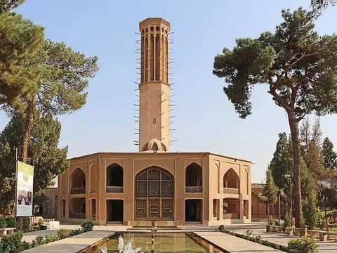 باغ دولت‌آباد و بادگیرش