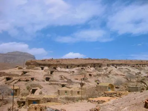 روستای صخره‌ای میمند