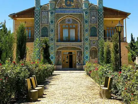 عمارت و آینه‌خانه مفخم بجنورد