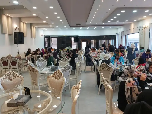 رستوران ملل