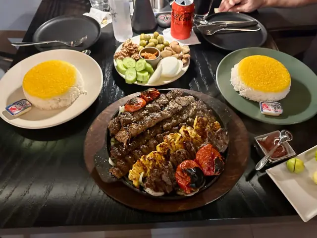 رستوران هیرکانی