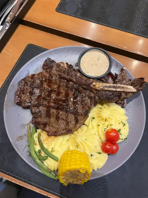 خانه استیک دلّا