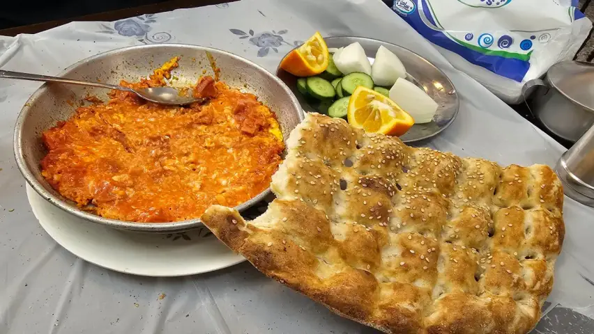 رستوران تیلیت
